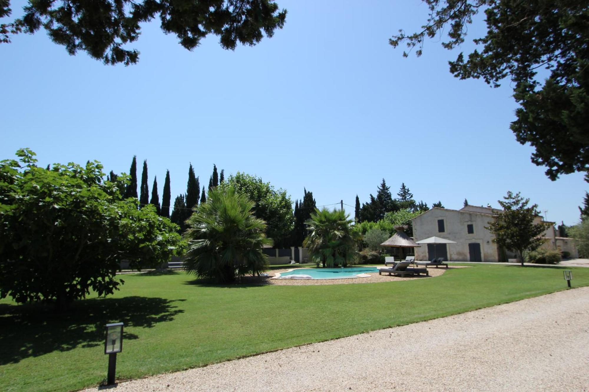 Mas Paloma Bed & Breakfast Rognonas ภายนอก รูปภาพ