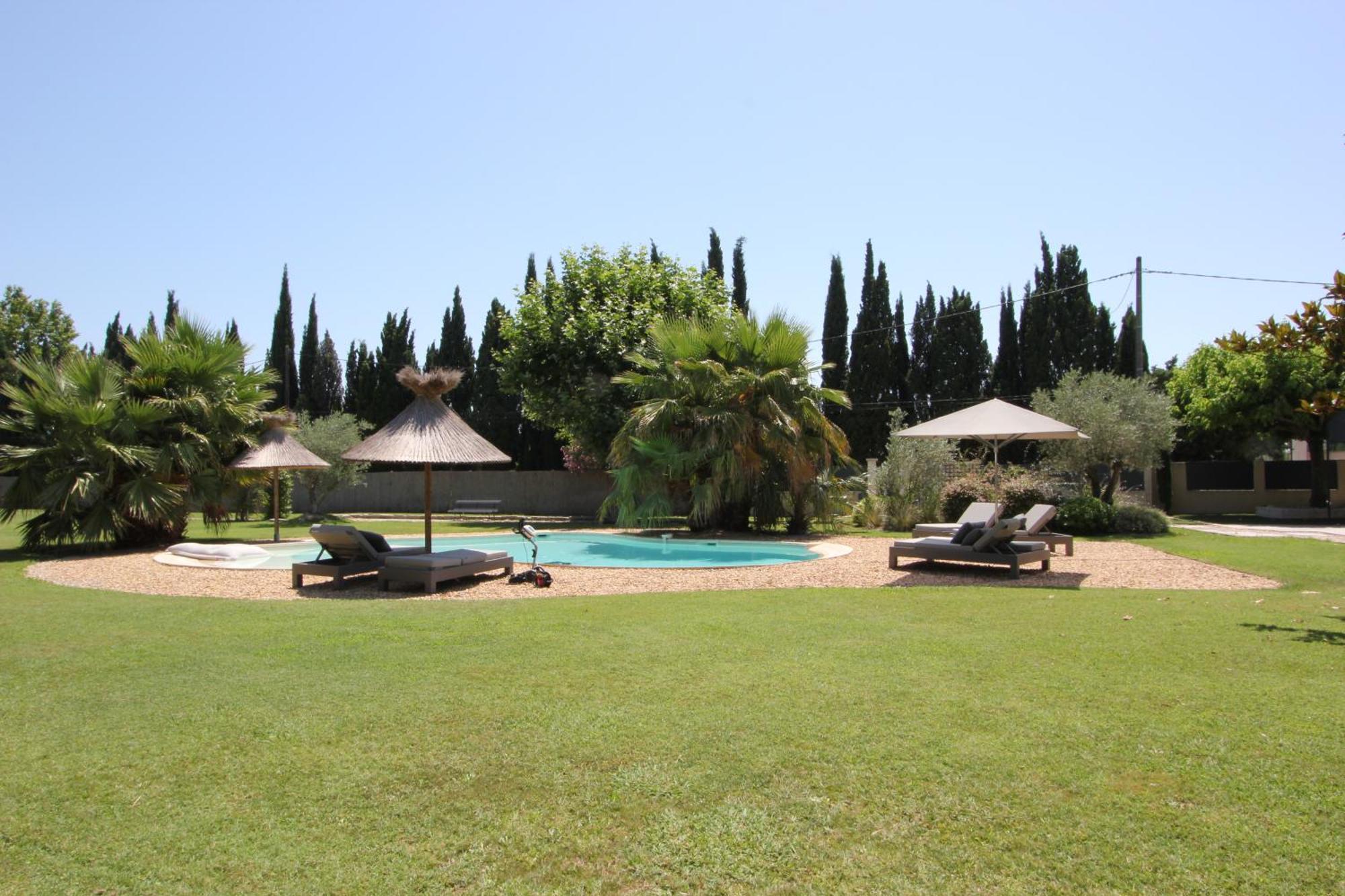 Mas Paloma Bed & Breakfast Rognonas ภายนอก รูปภาพ