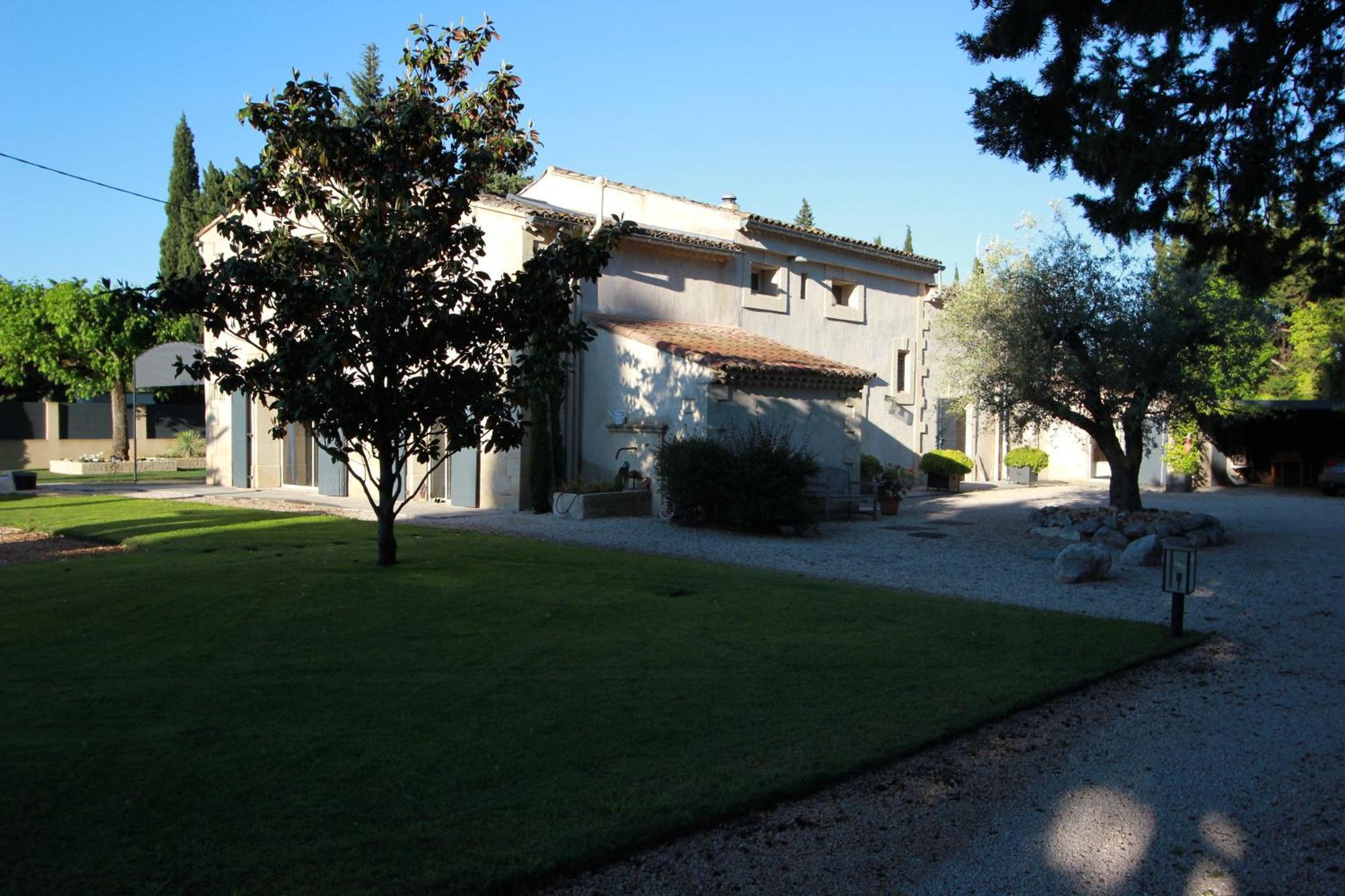 Mas Paloma Bed & Breakfast Rognonas ภายนอก รูปภาพ